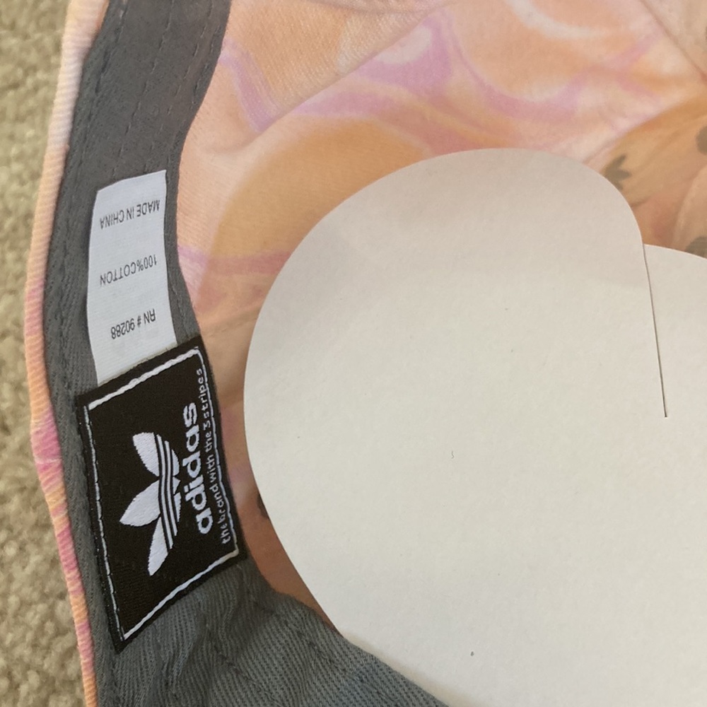 Adidas hat - Picture 4 of 5